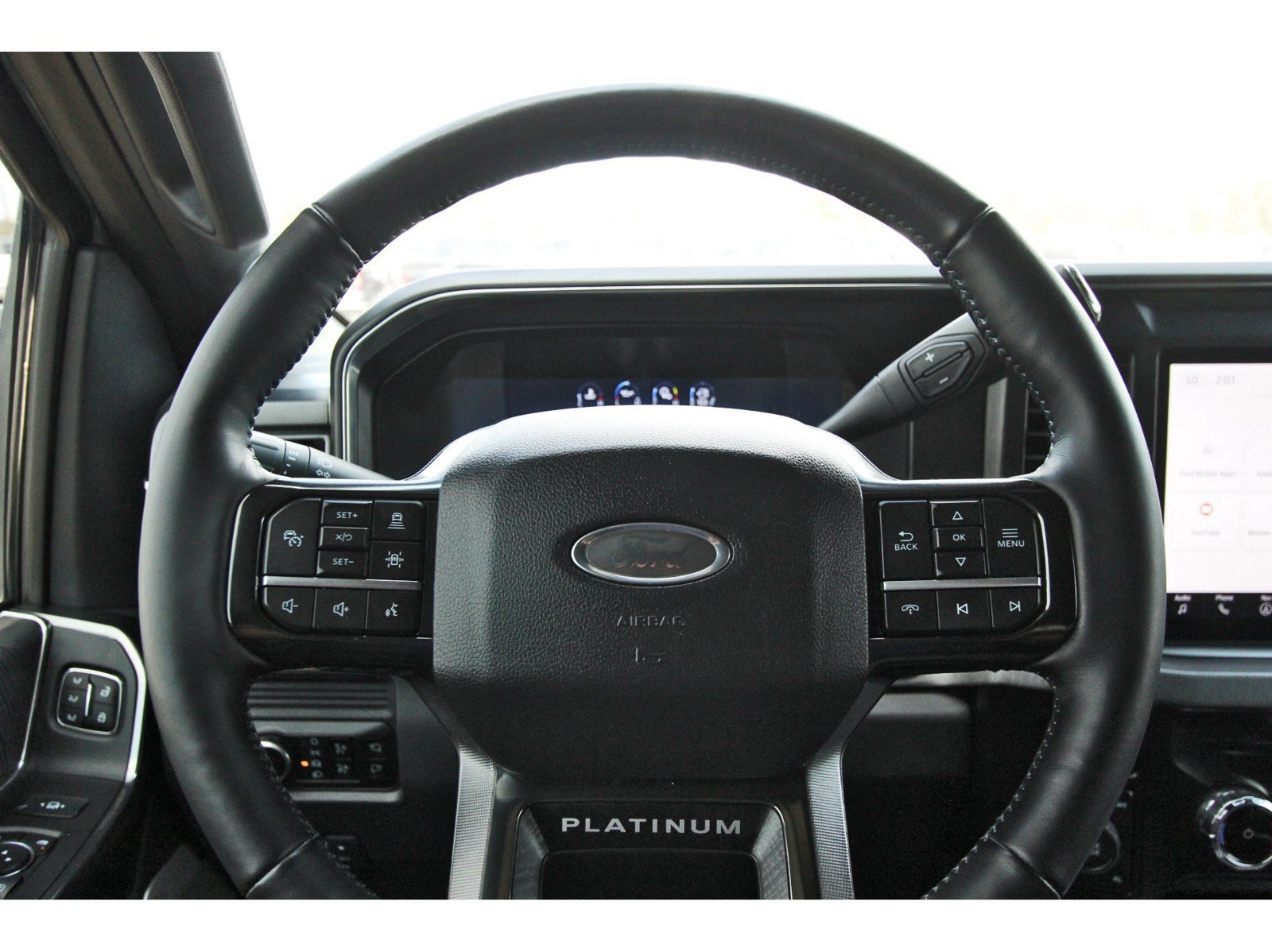 Used 2025 Ford F250 Platinum AWD/4WD image 17