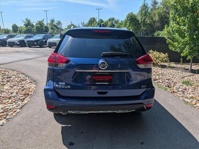 Used 2020 Nissan Rogue SV FWD image 4