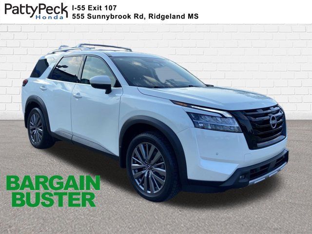Used 2024 Nissan Pathfinder SL w/ SL Premium Package FWD image 1