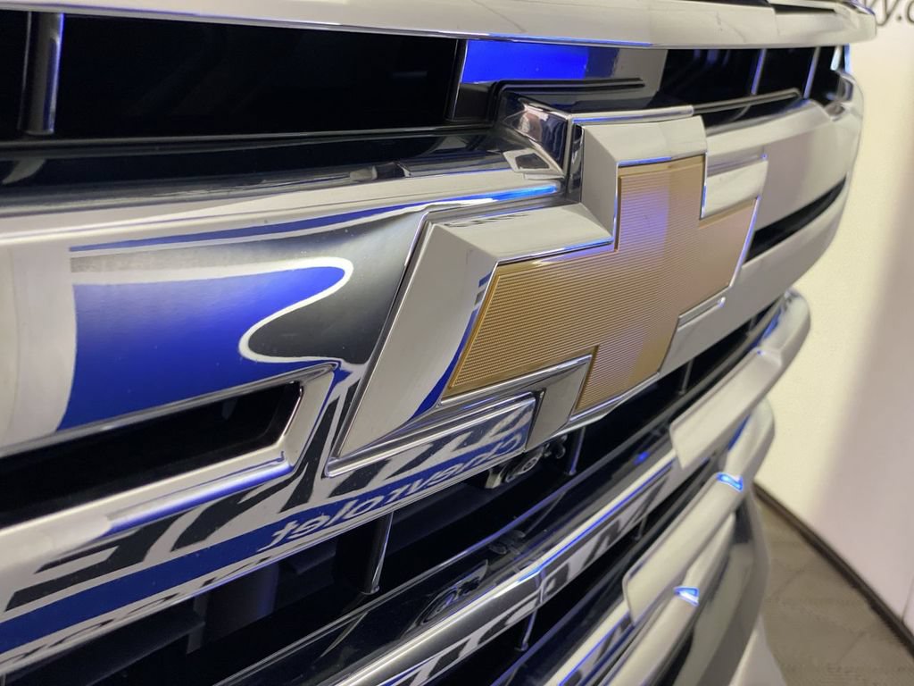 Used 2024 Chevrolet Silverado 2500 LTZ w/ LTZ Convenience Package AWD/4WD image 38