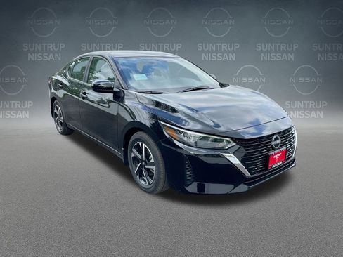 Used 2025 Nissan Sentra SV w/ Trunk Package image 16