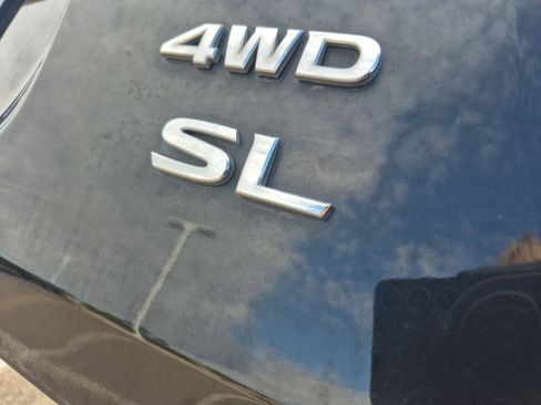 Used 2018 Nissan Pathfinder SL AWD/4WD image 23