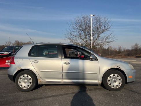 Used 2007 Volkswagen Rabbit 4-Door image 3