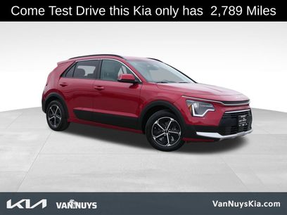 Used 2025 Kia Niro EX