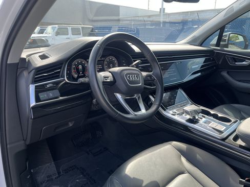 Used 2025 Audi Q7 3.0T Premium Plus AWD/4WD image 13