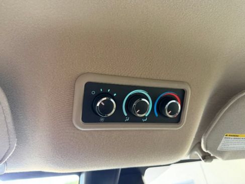 Used 2024 Chevrolet Express 3500 LT w/ LT Preferred Equipment Group RWD image 20