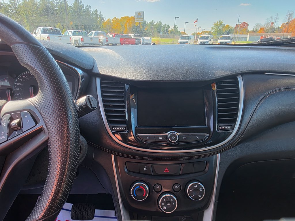 Used 2021 Chevrolet Trax LT AWD/4WD image 31