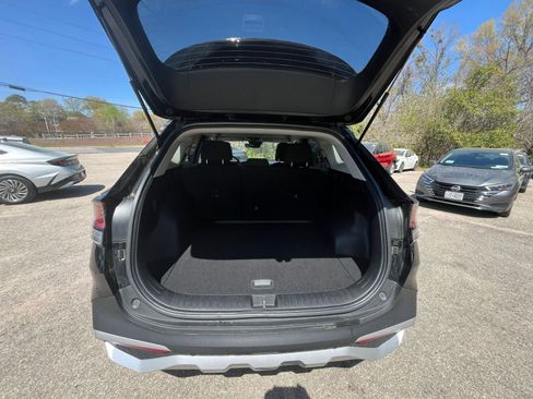 Used 2025 Kia Sportage LX image 28