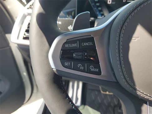 Used 2025 BMW X5 M60i image 24