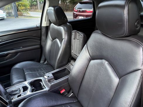 Used 2015 Cadillac SRX FWD image 13