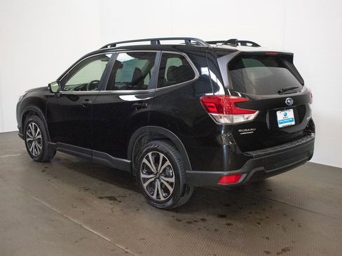 Used 2023 Subaru Forester Limited AWD/4WD image 6