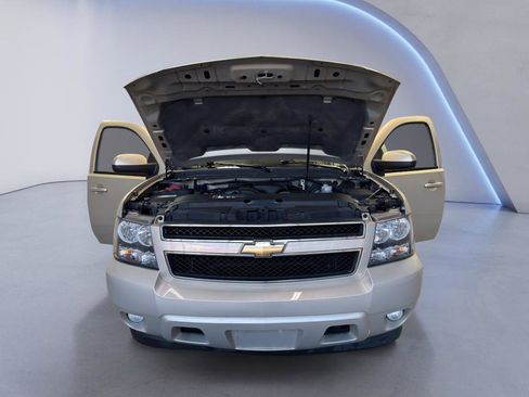 Used 2009 Chevrolet Tahoe LT w/ Convenience Package image 8