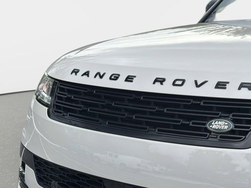 Used 2025 Land Rover Range Rover Sport Dynamic SE AWD/4WD image 11
