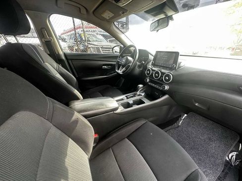 Used 2021 Nissan Sentra SV image 23