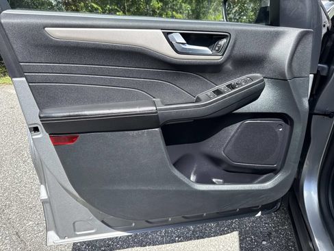 Used 2022 Ford Escape SEL FWD image 20