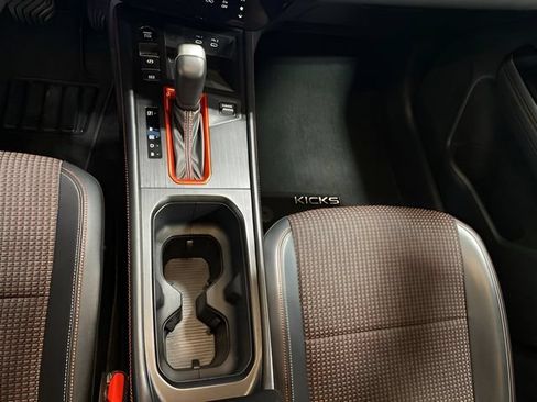 Certified 2025 Nissan Kicks SR AWD/4WD image 18