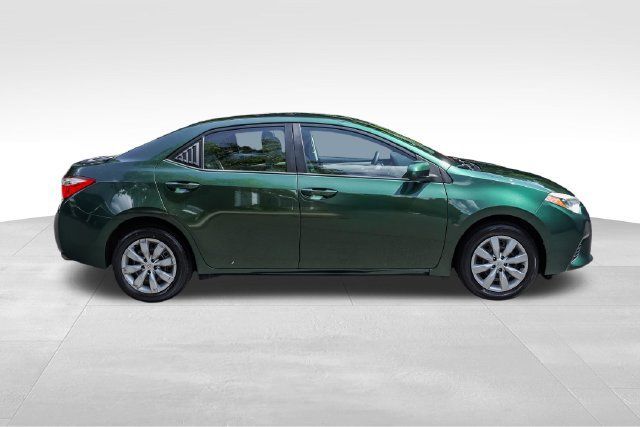 Used 2015 Toyota Corolla LE FWD image 4