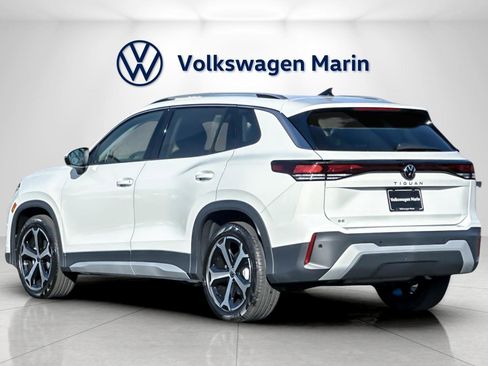 New 2026 Volkswagen Tiguan SE image 3