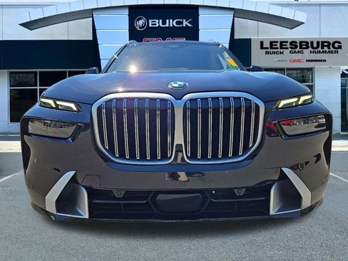 Used 2025 BMW X7 xDrive40i AWD/4WD image 2