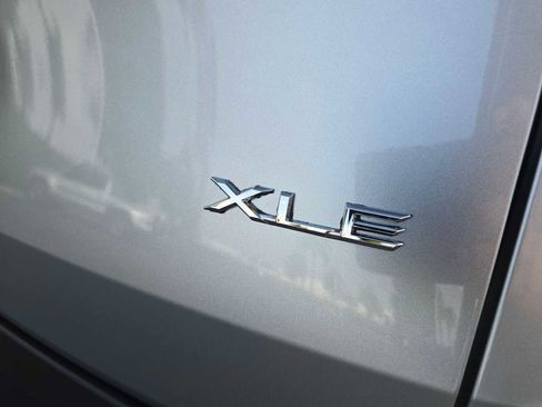 Certified 2025 Toyota Grand Highlander FWD image 13