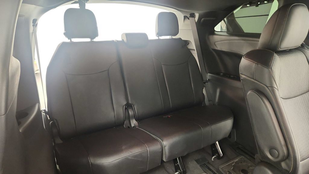 Used 2026 Toyota Sienna XLE Woodland Edition AWD/4WD image 51