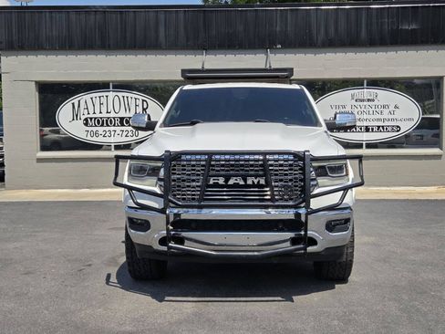 Used 2020 RAM 1500 Laramie AWD/4WD image 9