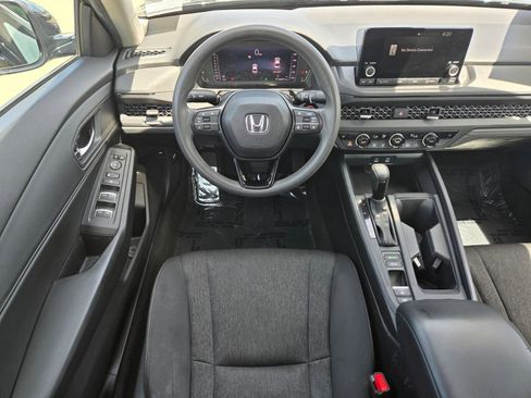 Used 2025 Honda Accord SE image 18