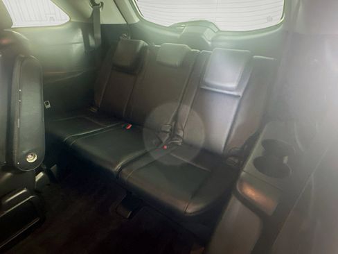 Used 2015 Toyota Highlander XLE image 30