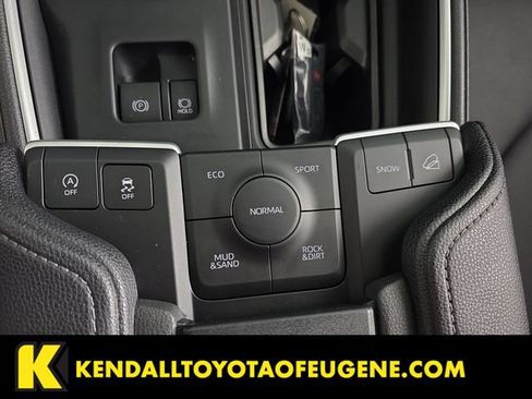 Certified 2025 Toyota Grand Highlander AWD image 19