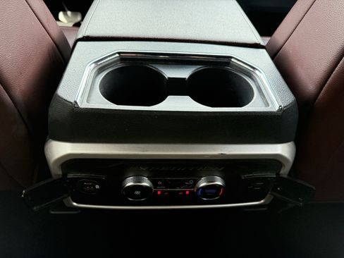 Used 2023 Ford Expedition Limited image 44