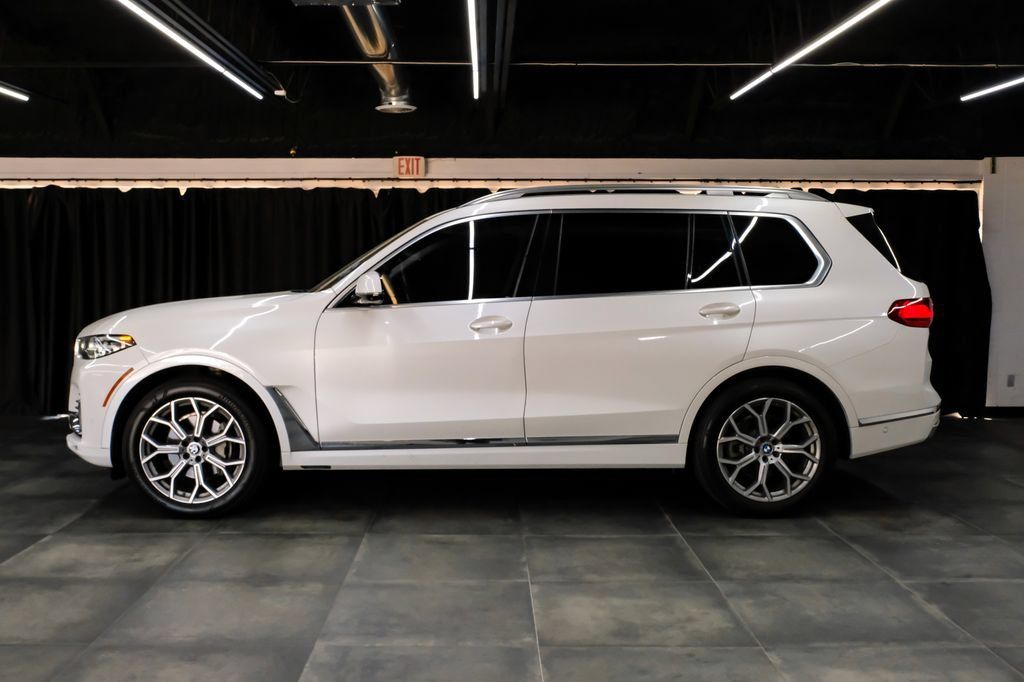 Used 2020 BMW X7 xDrive40i w/ Parking Assistance Package AWD/4WD image 16