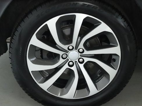Certified 2022 Land Rover Discovery Sport S AWD/4WD image 42