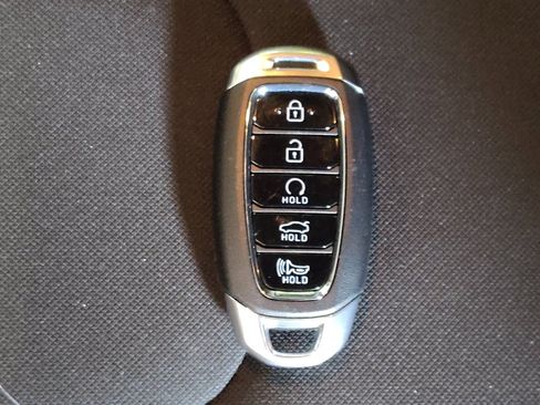 Used 2023 Hyundai Elantra SEL FWD image 32