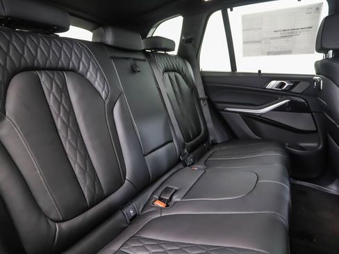 Used 2026 BMW X5 M60i image 27