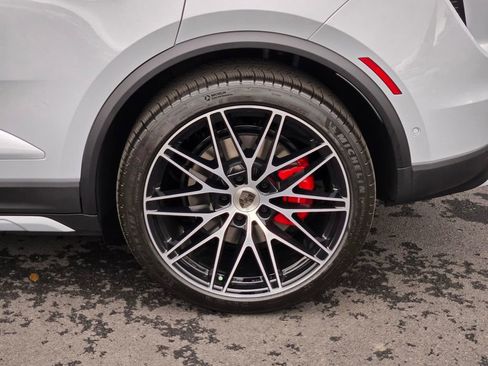 New 2025 Porsche Macan Turbo Electric image 11