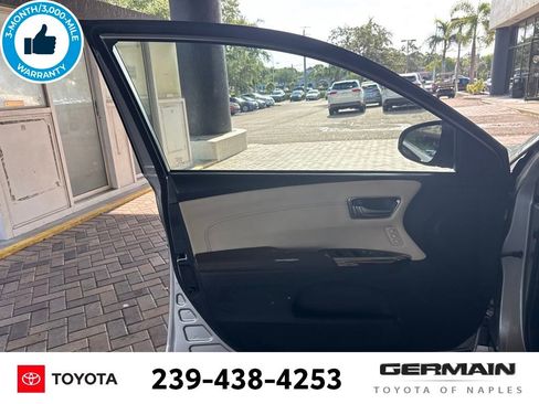 Used 2014 Toyota Avalon XLE Touring FWD image 20