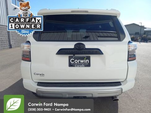 Used 2022 Toyota 4Runner TRD Off-Road Premium image 4
