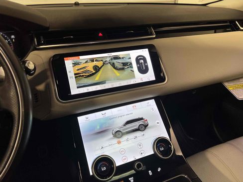 Used 2019 Land Rover Range Rover Velar R-Dynamic SE image 6
