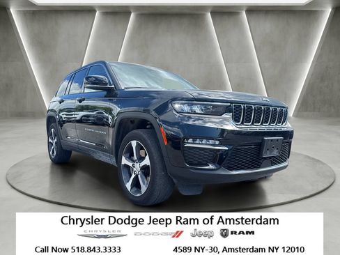 Used 2023 Jeep Grand Cherokee 4WD 4xe image 1
