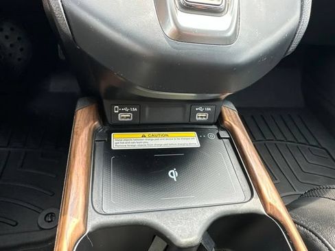 Used 2022 Honda CR-V Touring image 32