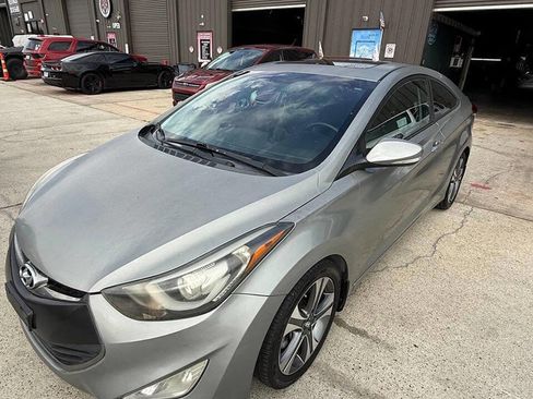 Used 2014 Hyundai Elantra Base 2dr Coupe w/ Option Group 2 image 19