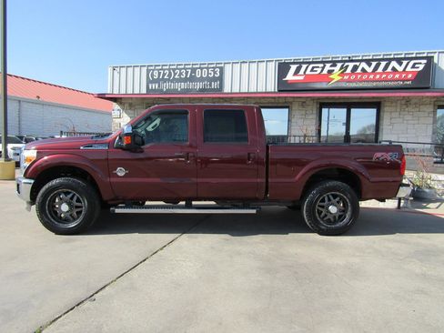 Used 2012 Ford F250 Lariat w/ Chrome Pkg image 2