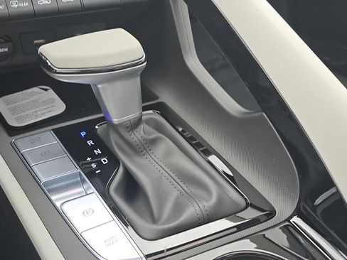 New 2026 Hyundai Elantra Limited FWD image 22