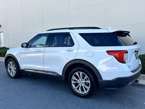 Used 2020 Ford Explorer XLT w/ Equipment Group 202A image 26