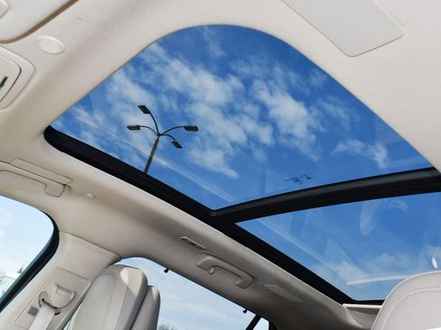 Used 2021 Lincoln Aviator Grand Touring w/ Equipment Group 301A image 8