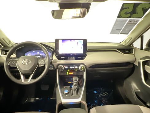 Used 2025 Toyota RAV4 Limited w/ Advanced Technology Package AWD/4WD image 30