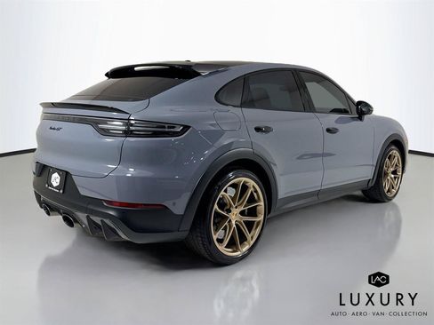 Used 2023 Porsche Cayenne Turbo GT AWD/4WD image 6