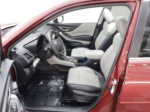 Used 2024 Subaru Forester Limited AWD/4WD image 6