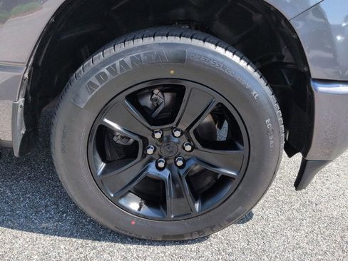 Used 2023 RAM 1500 Big Horn AWD/4WD image 11