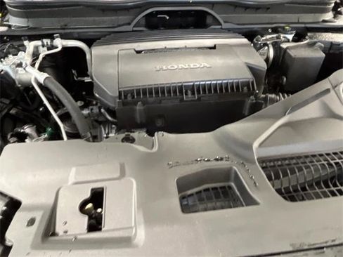 New 2025 Honda Pilot TrailSport image 14